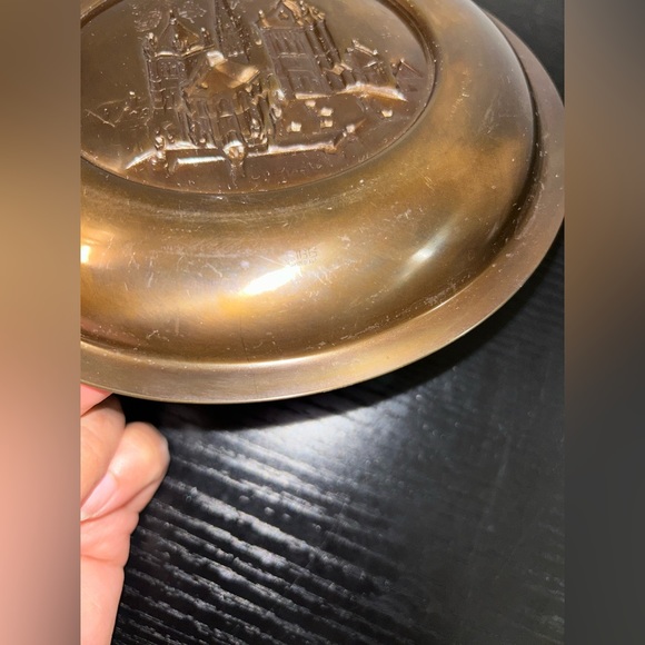 VINTAGE RARE SIGG SWITZERLAND BRONZE WALL HANGING PLATE GENEVE 7.5” - Picture 5 of 5